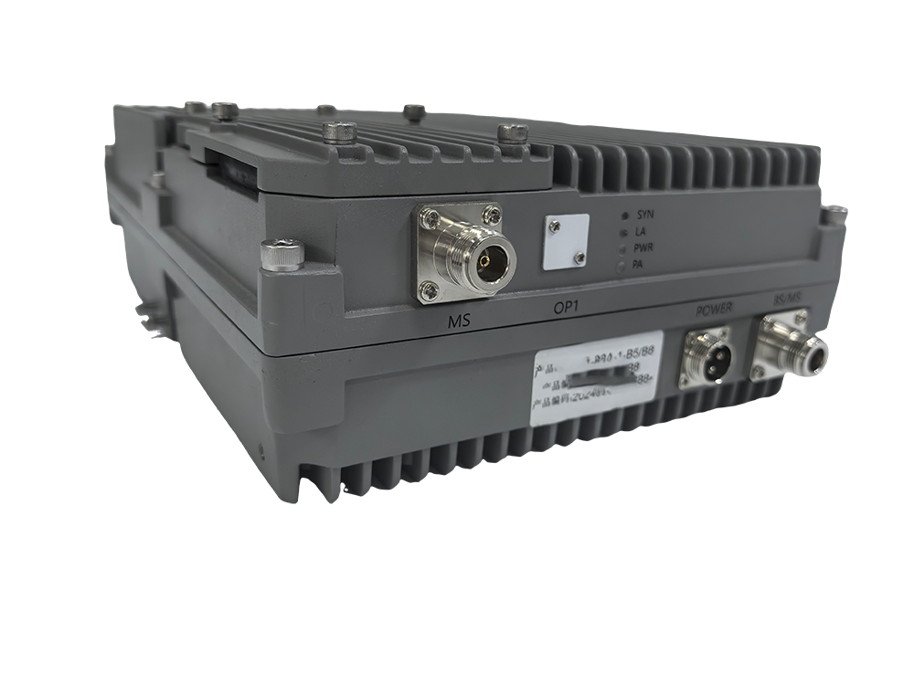  长海三频手机信号接收器2000㎡